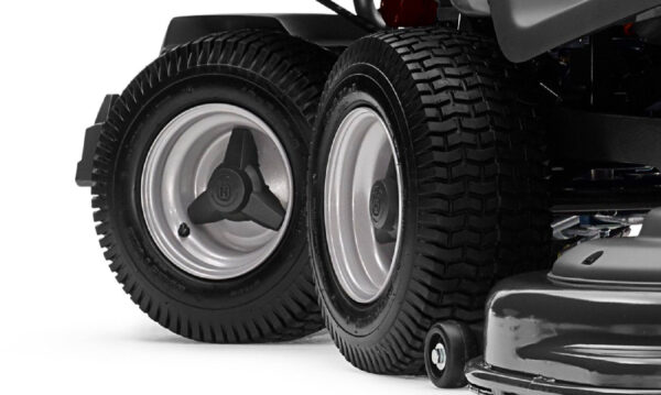 Husqvarna Profi Allrad-Frontmäher RC 320Ts AWD - Grundgerät ohne Mähdeck - Modell 2025 - Image 14