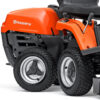 Husqvarna Frontmäher R 112C5 mit Mähdeck Combi 85 - Winterpaket mit Schneeschild, Gummileiste und Schneeketten - Modell 2025 - Image 6