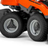 Husqvarna Profi-Frontmäher R 214C Combi 94 Winterpaket mit Schneeschild, Gummileiste, Gewicht und Schneeketten - Modell 2025 - Image 2