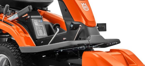 Husqvarna Profi-Frontmäher R 320X AWD - Grundgerät ohne Mähdeck - Modell 2025 - Image 3